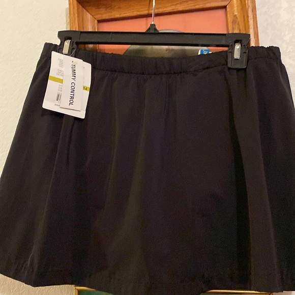 NWT Maxine of Hollywood Skirted Swim Bottom - Picture 4 of 7